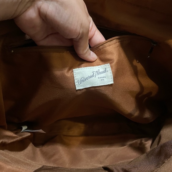 ❤️🔥SOLD❤️🔥Brown Universal Thread Tote - Picture 5 of 8